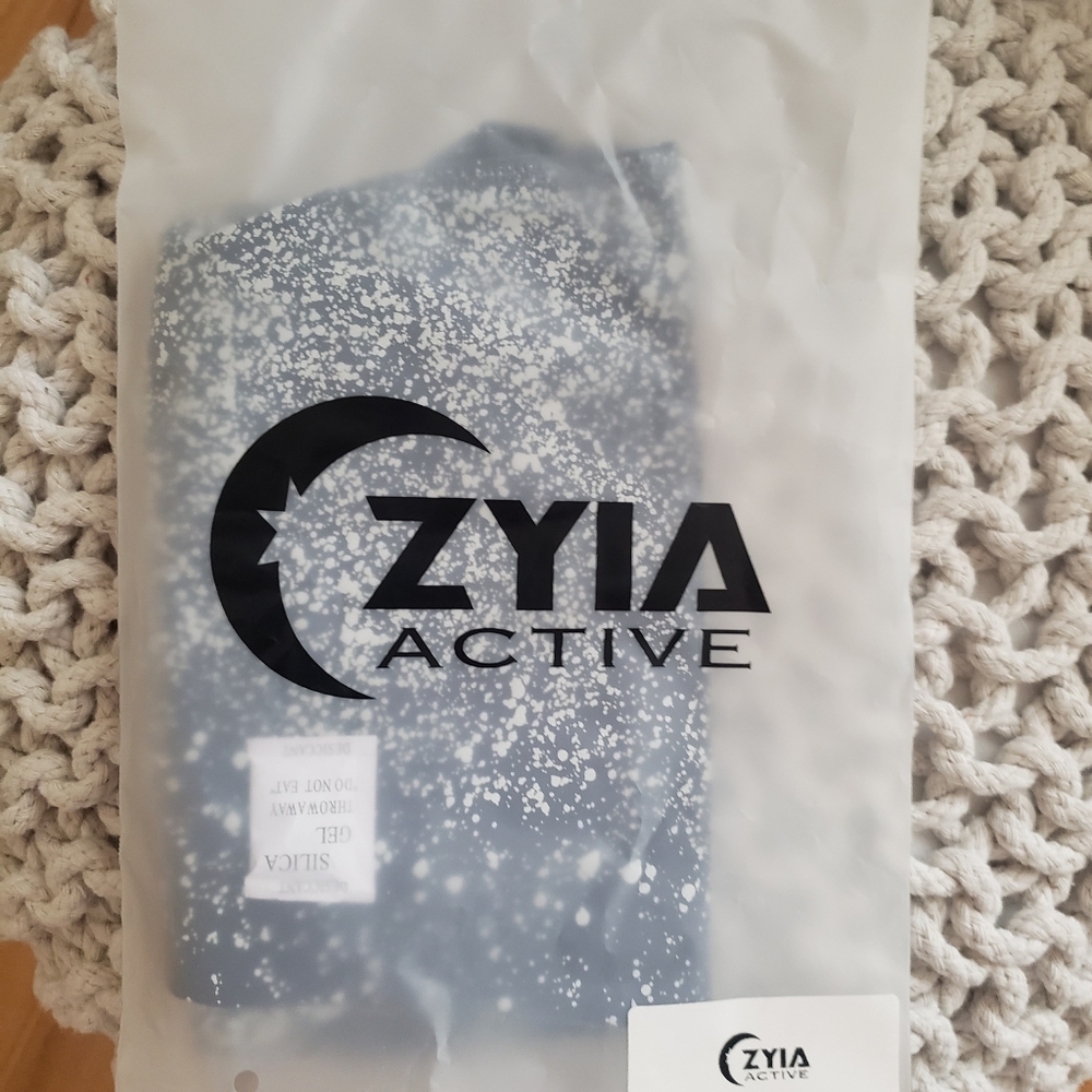 Zyia hustle reflective shorts 7"